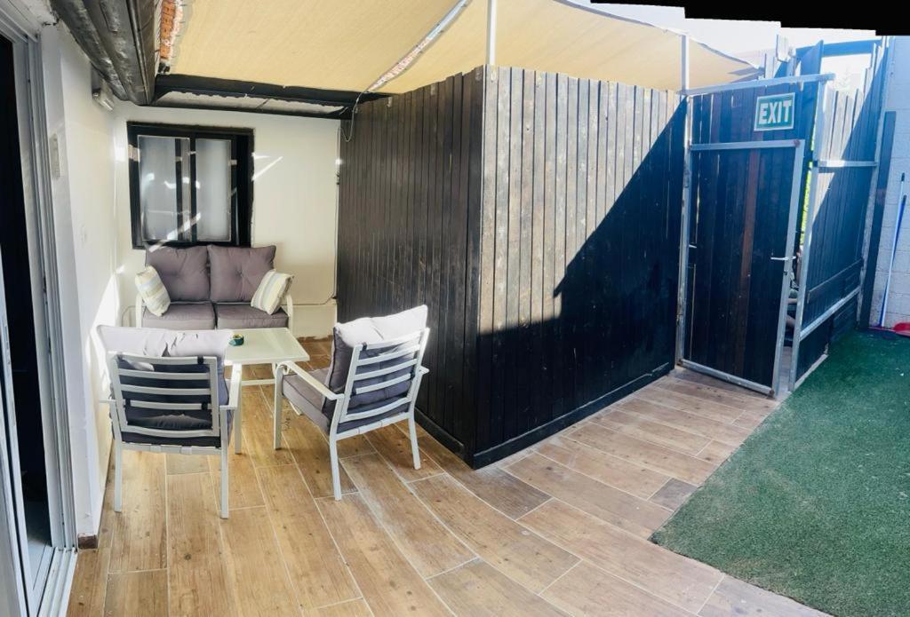 הקסם של נועם Villa เอลัต ภายนอก รูปภาพ